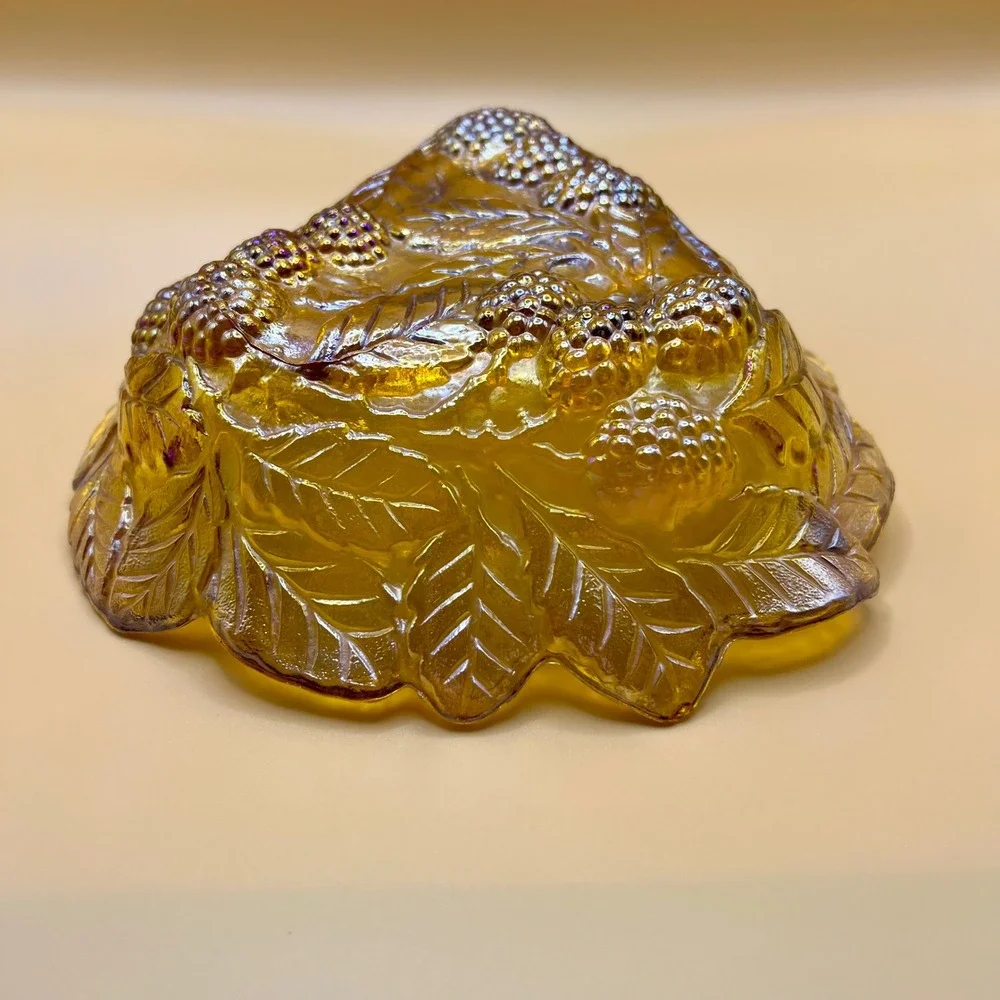 VTG Indiana Blackberry Yellow Carnival Glass Bowl Iridescent MCM Collectible